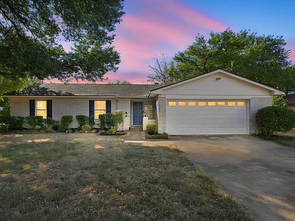 3rd image of 1215 Cindy Ln