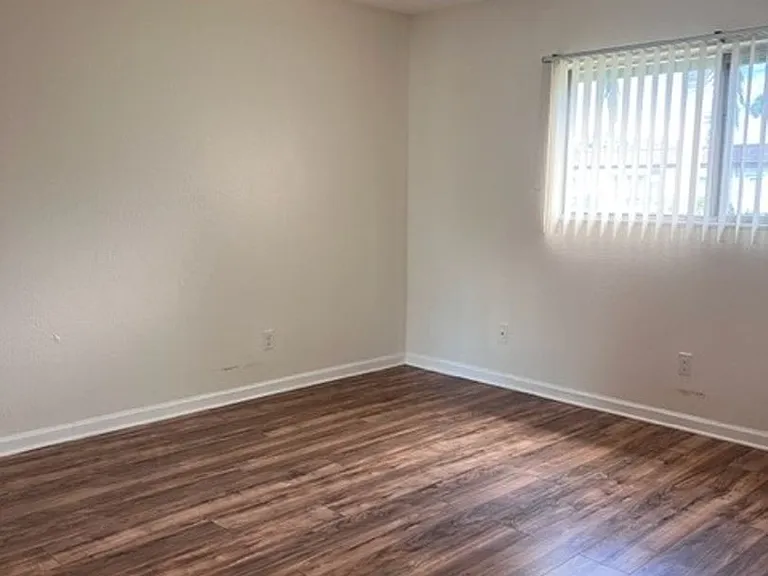 6300 S Pointe Blvd #101 — Photo 6