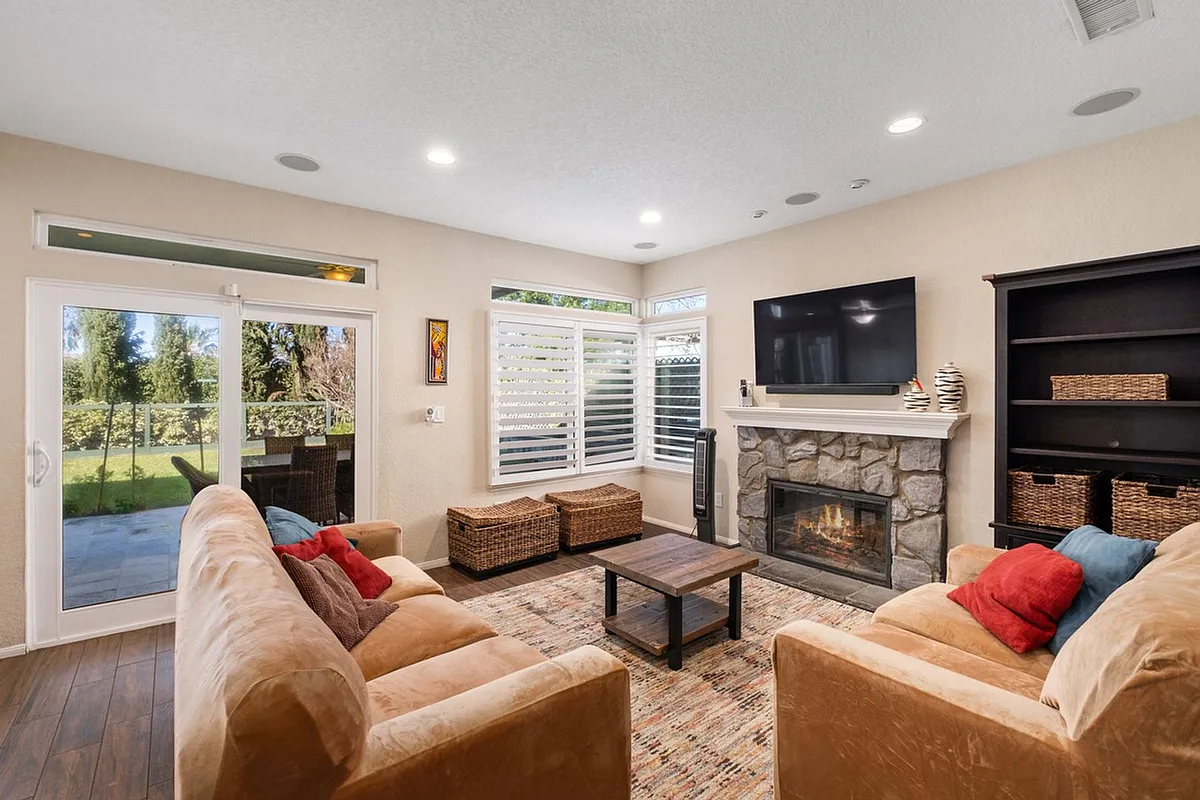 Photo 1 of 63 - 20891 Porter Ranch Rd - Trabuco Canyon, CA Primary Photo - 20891 Porter Ranch Rd