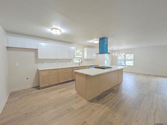 5th image of 9950 Havard St