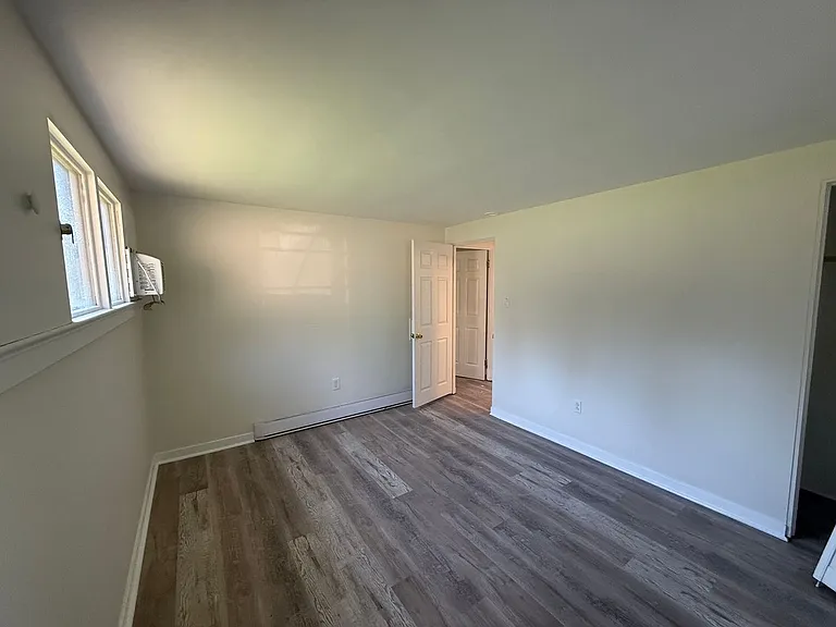 6000 Chambers Hill Rd — Photo 17