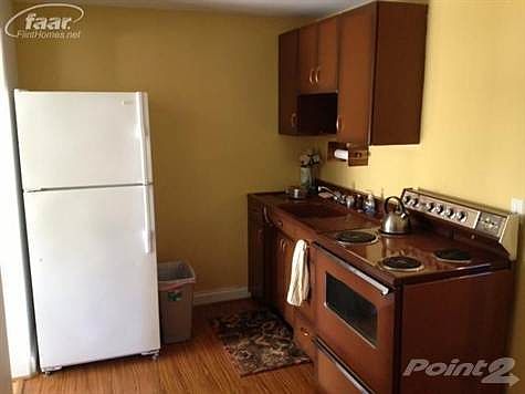 4th image of 536 N Shiawassee St