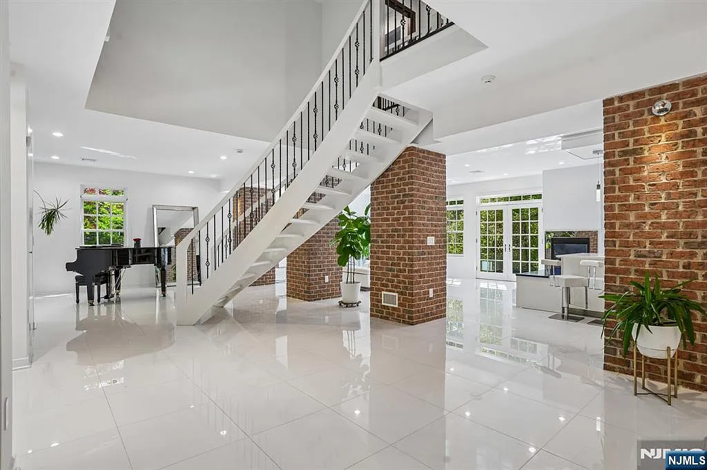 2b Paris Avenue, Northvale, NJ 07647 — Photo 3