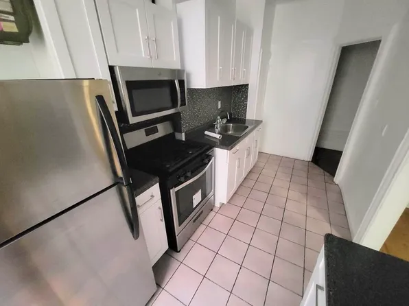 838 Riverside Drive image 1 of 9