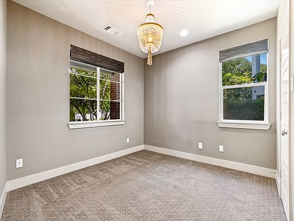 2nd image of 2901 Wingate St