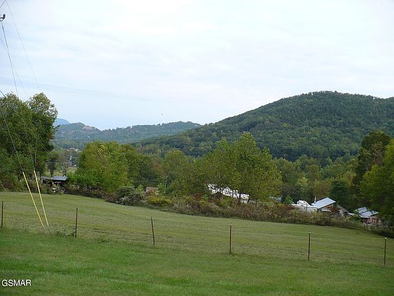 2nd image of 3635 Rimmel Rd