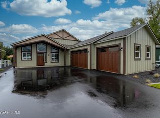 105 Backtrack Rd, Sandpoint, ID 83864