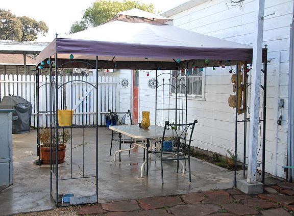 2nd image of 16 Lang St