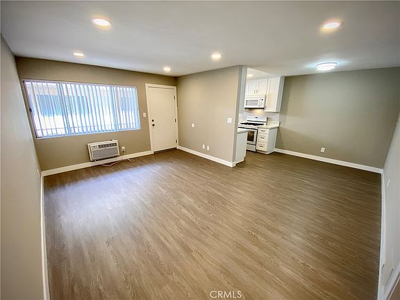 3rd image of 455 W Dryden St APT 5