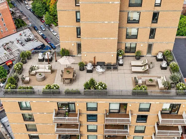 116-24 Grosvenor Ln #15B, Jamaica, NY 11418