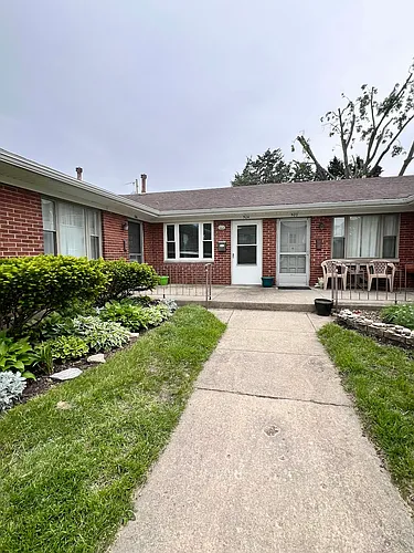 504 Mossoak Dr Photo 1