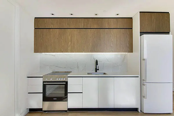 Rented by Artur Gutman, LREB | media 43