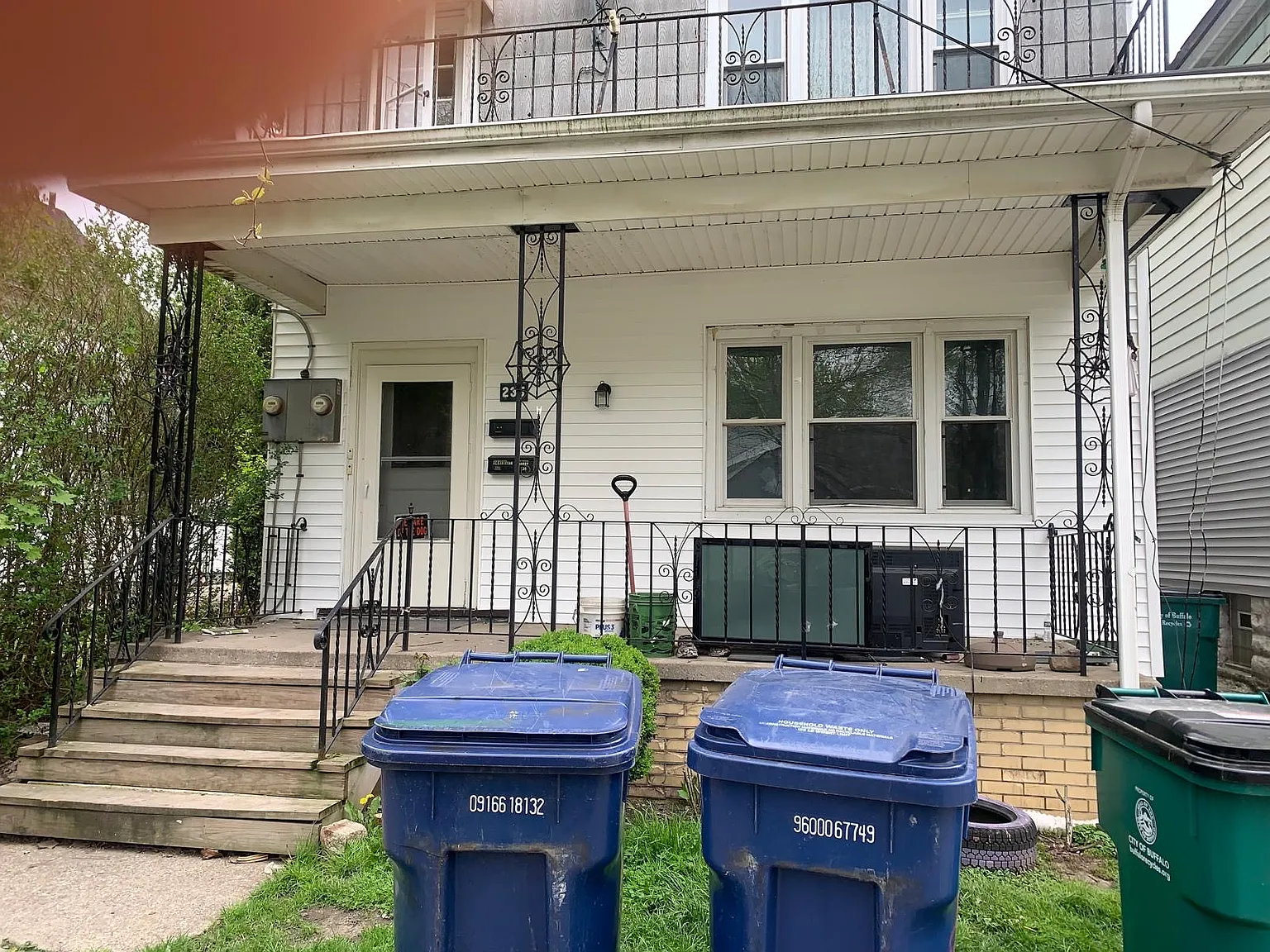3 bed, 2530 sqft, $1,600 — Photo 1