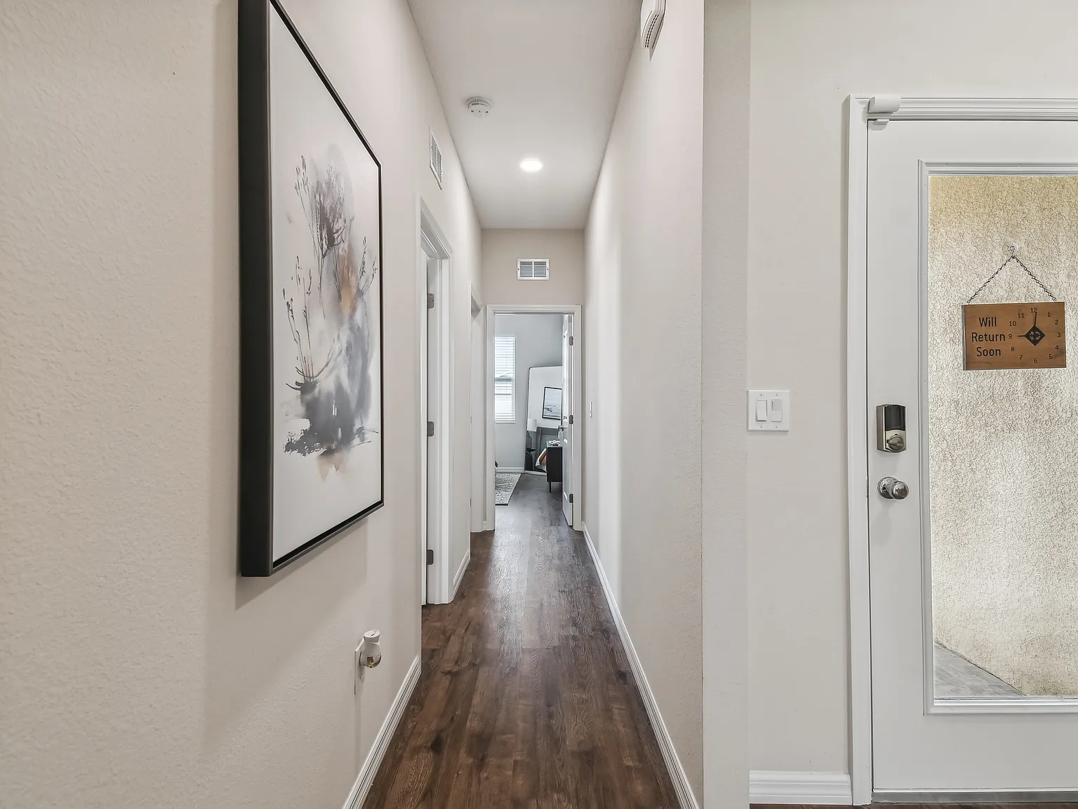 3 bed, 1550 sqft, $2,145 — Photo 2