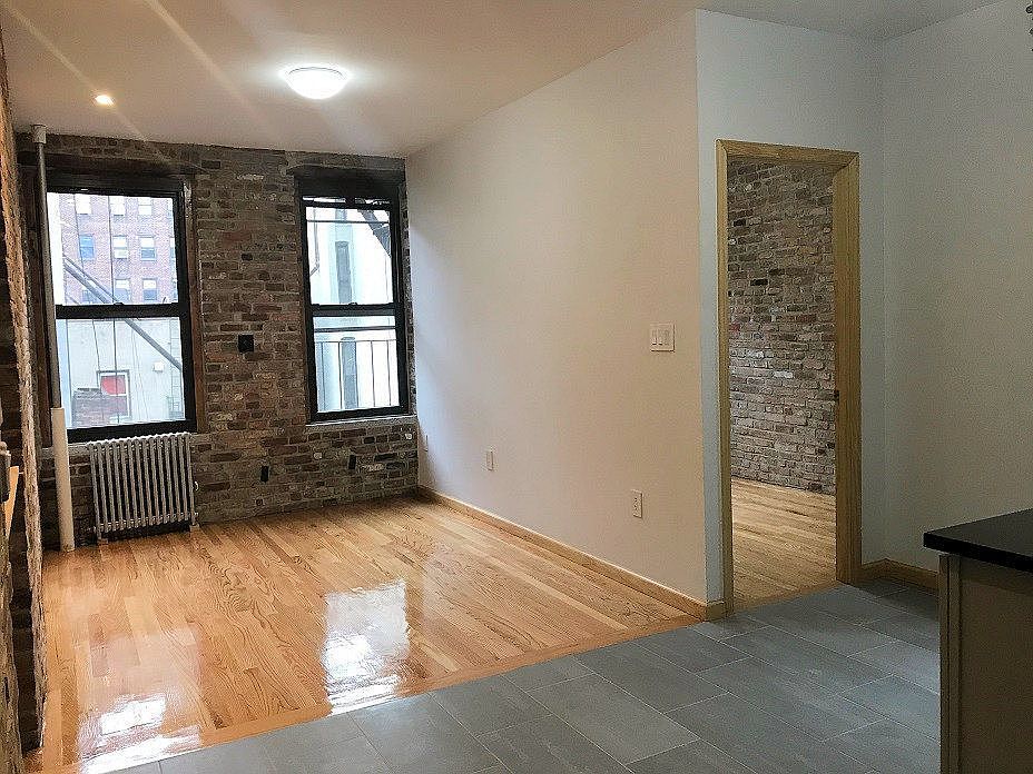 1st image of 90 Madison St #12