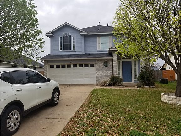 2nd image of 807 Eaglecreek Dr