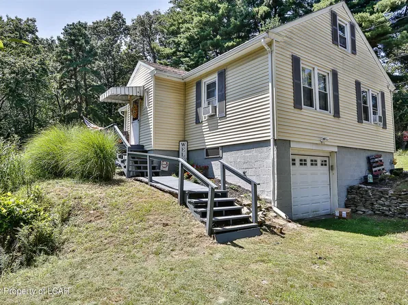 48 Raub St, Luzerne, PA 18709