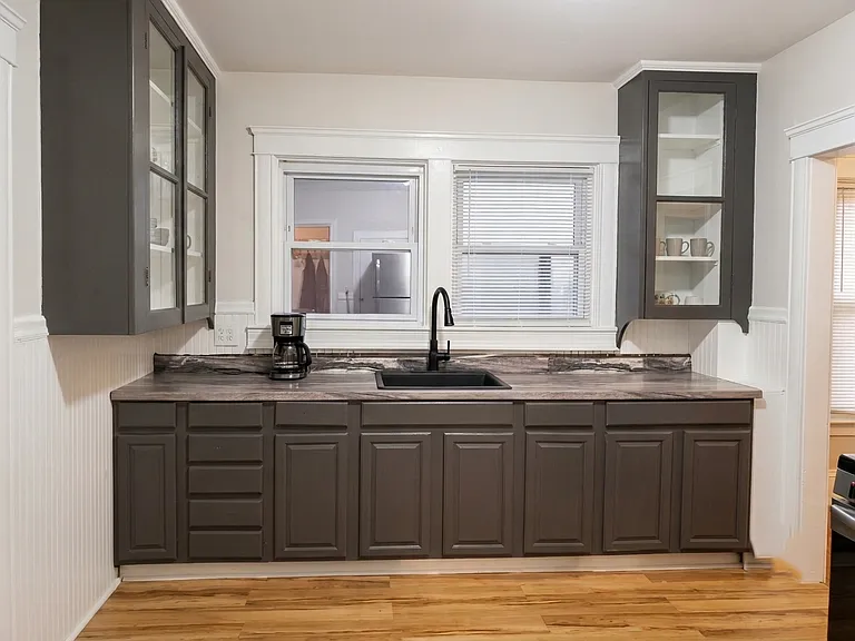 15 Pembroke Ave #1 — Photo 4