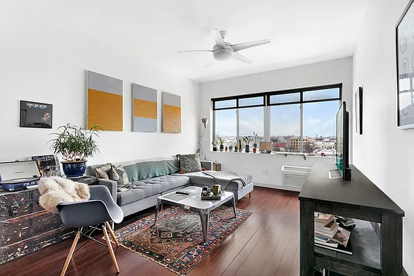 Rented by Compass | media 10