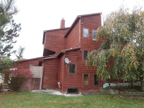 3rd image of 1839 Colby St
