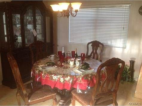 4th image of 2420 W Loma Vista Dr