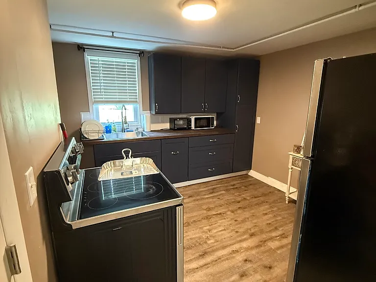 27 Post Rd #C — Photo 4