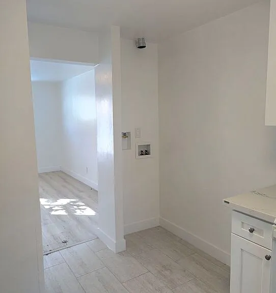 3825 Sedgwick Ave — Photo 6