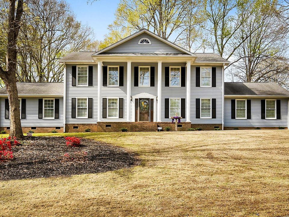 1st image of 402 N Almond Dr