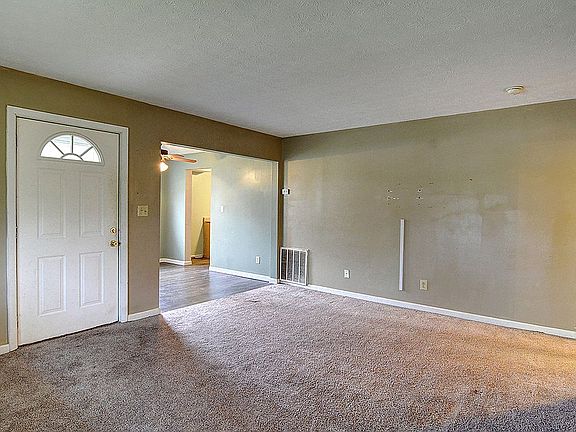 2nd image of 507 Aberdeen Dr