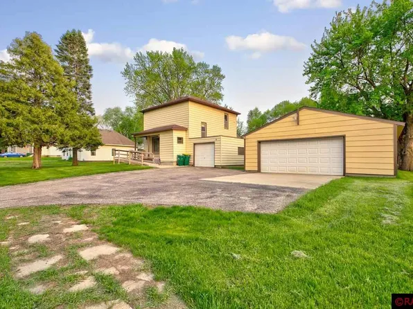 613 W 2nd St, Janesville, MN 56048