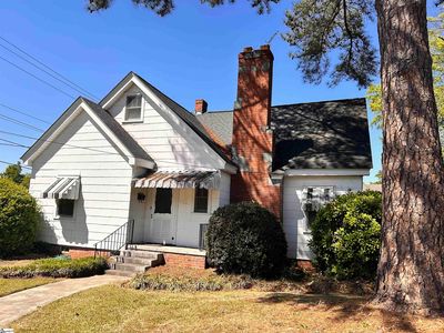 116 W Centennial St, Clinton, SC, 29325