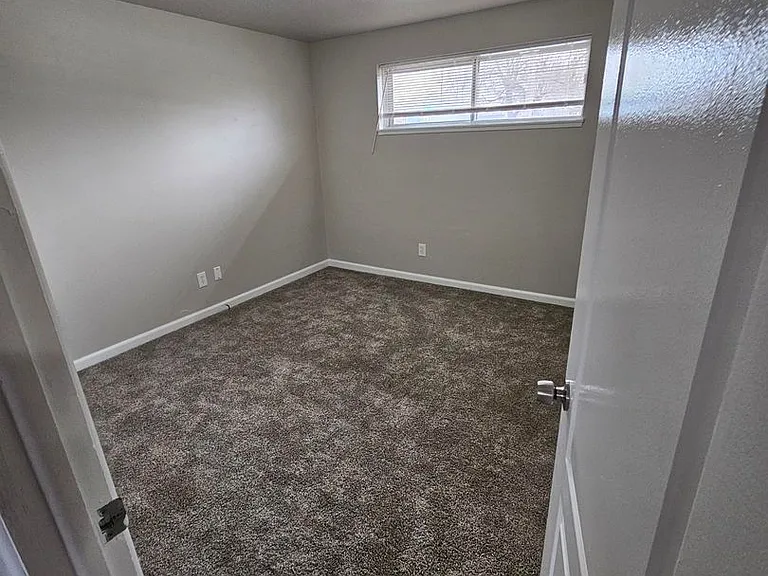 2402 W Lemhi St — Photo 17