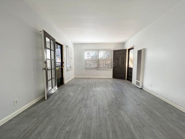 319 Bonito Ave APT 4