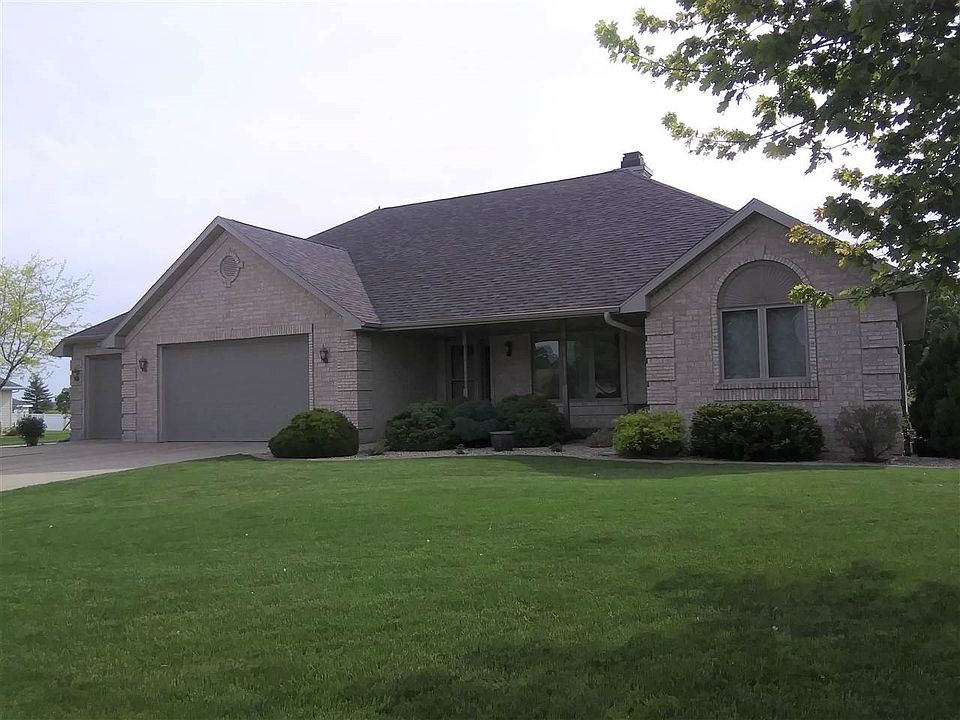 1st image of 1500 S Honeysuckle Cir