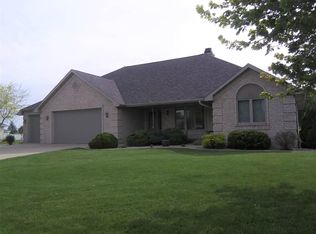 1500 S Honeysuckle Cir, De Pere, WI 54115