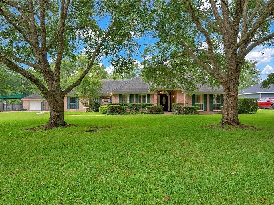 1st image of 114 Southern Trace Dr