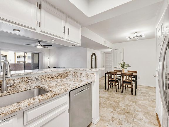 5th image of 540 N MAY Street #1145