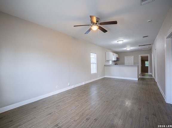 5th image of 1731 Hays St