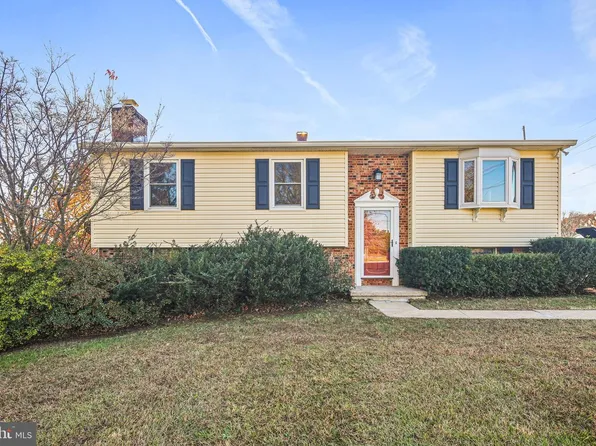 601 Sherry Dr, Sykesville, MD 21784