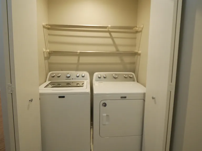 3rd Floor Laundry