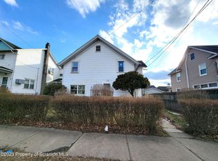 730 Minooka Ave, Moosic, PA 18507