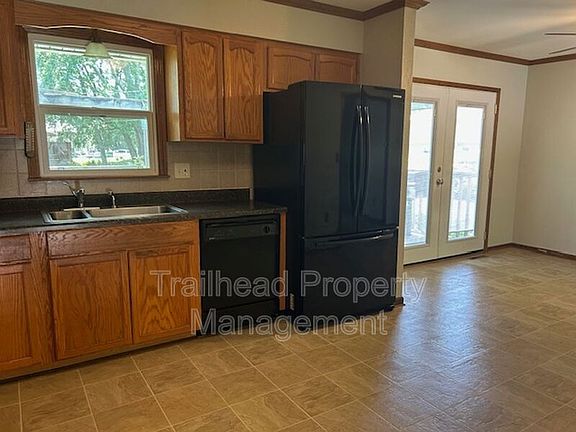 4th image of 17005 E 7th Terrace Ct N