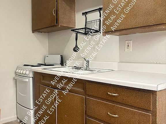 3rd image of 11448 Jackson Ave