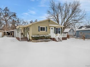 5151 Brobeck St, Flint, MI 48532