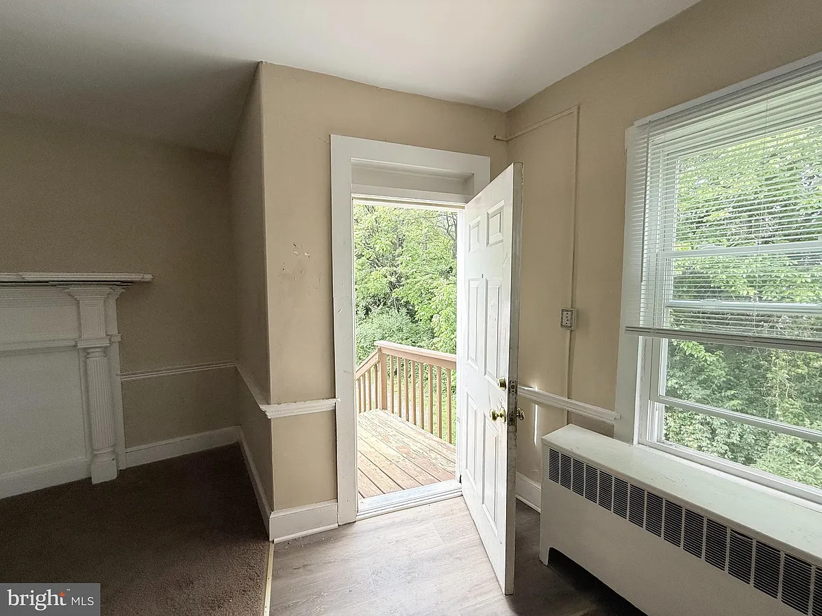 Building Photo - 2641 Valley Ave #C