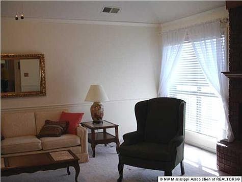2nd image of 5935 Southridge Dr