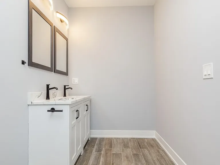 6334 S Langley Ave #3 — Photo 13