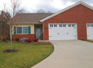 5611 Mountain Oaks Ln, Ooltewah, TN 37363