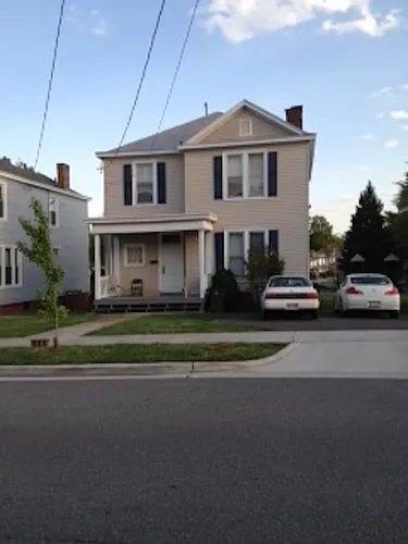107 Yeardley Ave Photo 1