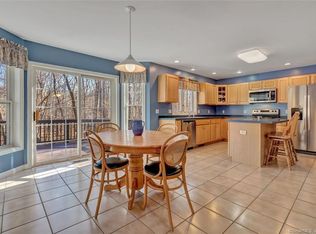 5 Pyrus Ct, Old Lyme, CT 06371